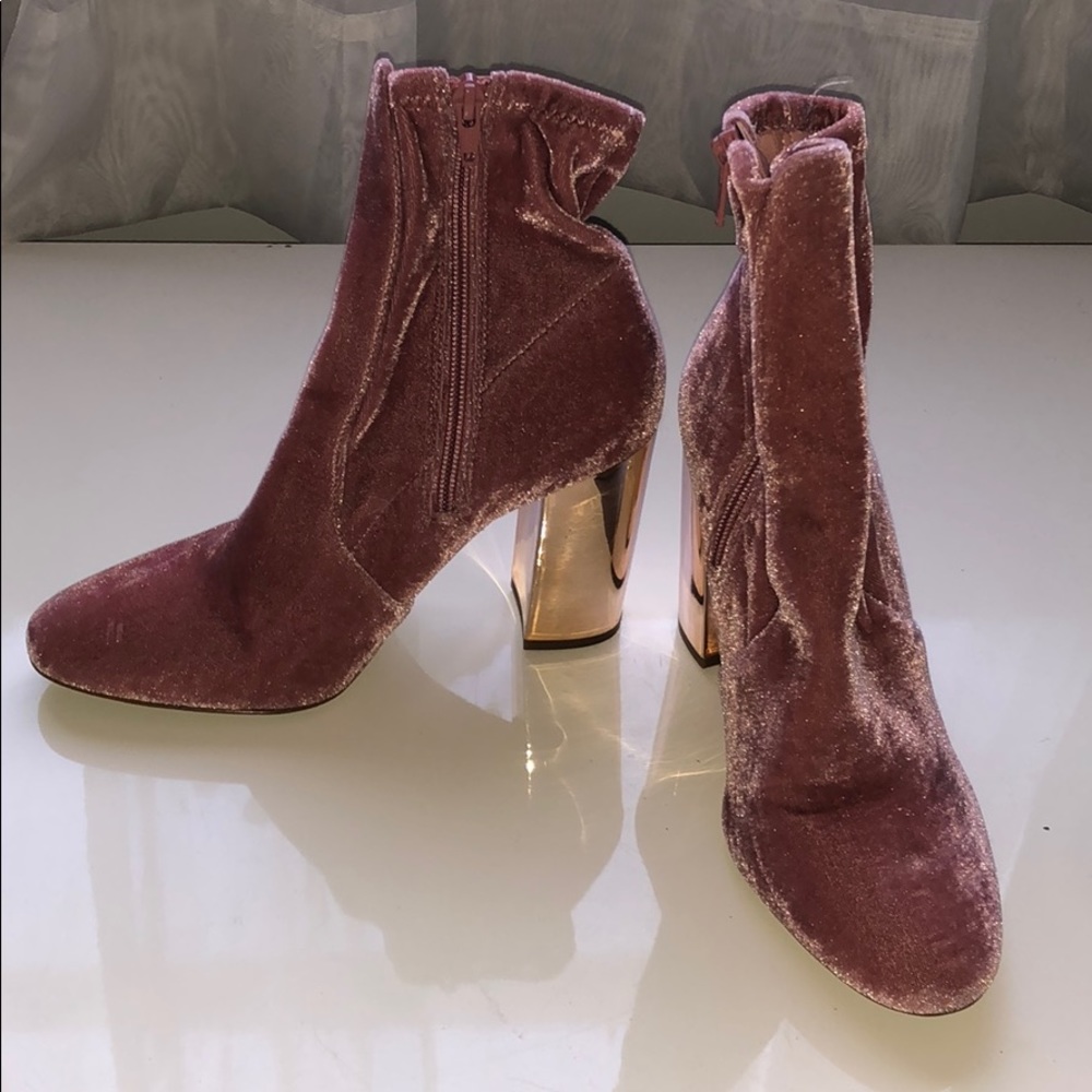 Velvet pink booties with gold detail